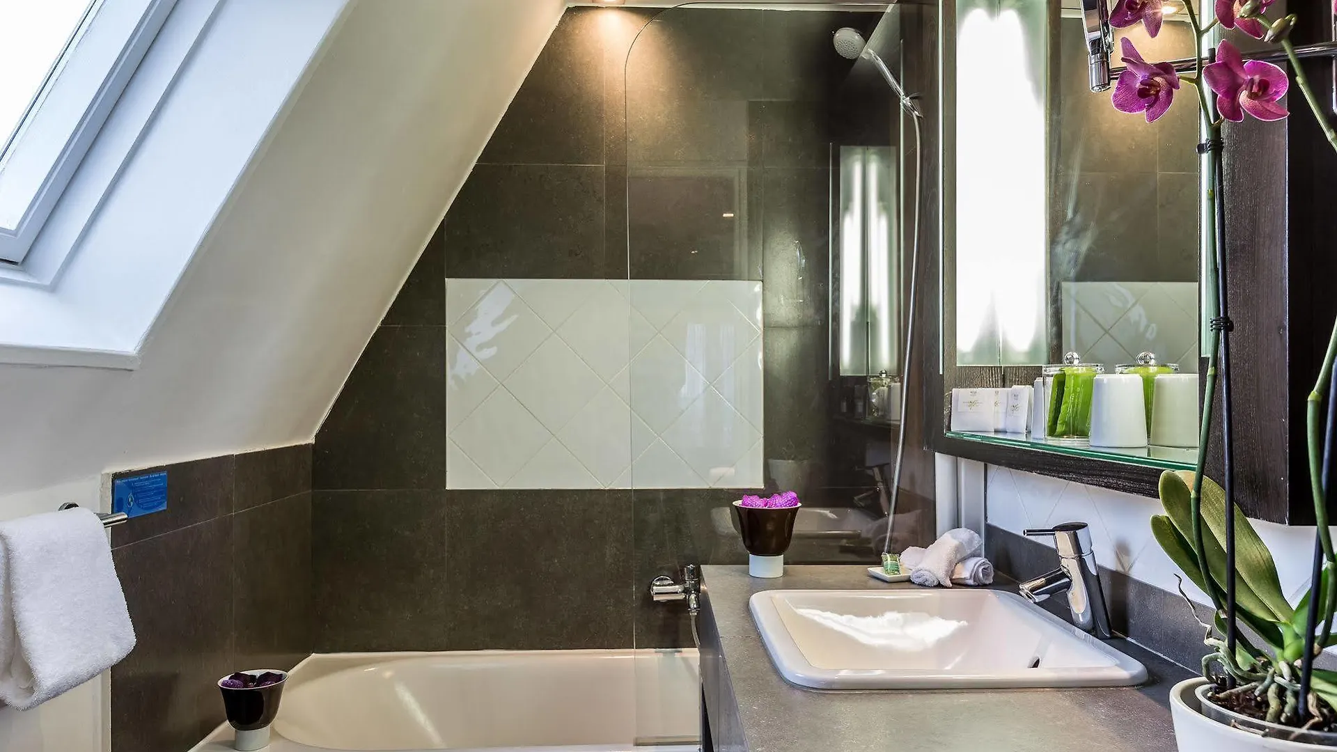 Hotel Duret Champs Elysees 4*