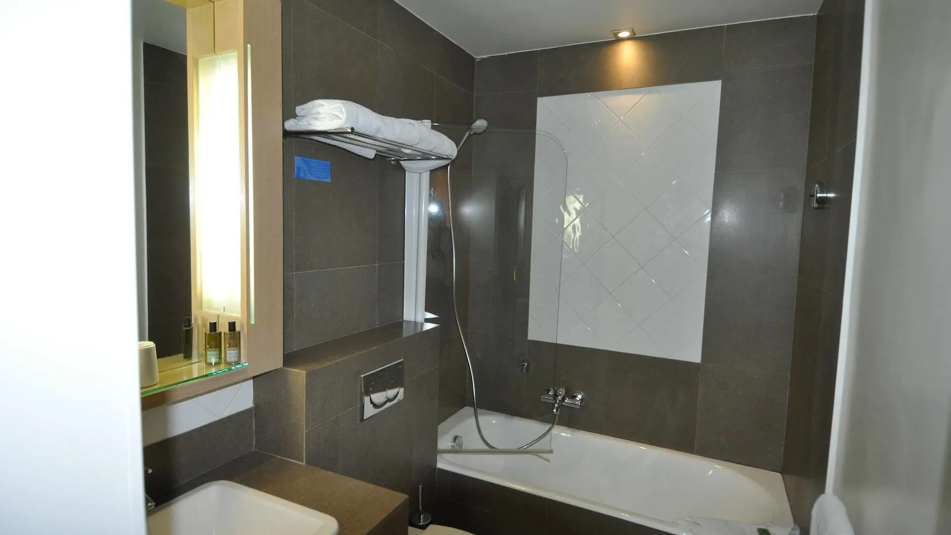 Duret Champs Elysees Hotel 4*