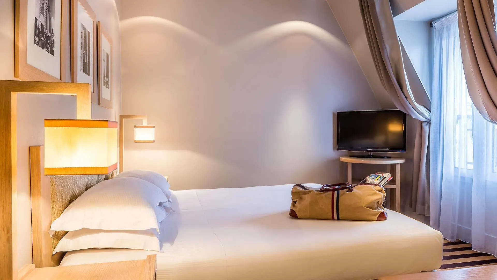 Duret Champs Elysees 4*